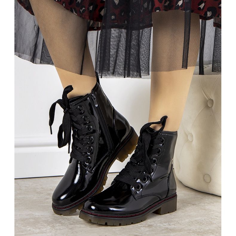 Evento Stövlar i svart lack i läder 2