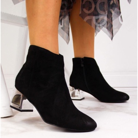 Stövlar med dekorativ häl T.Sokolski W SCA144A svart 1