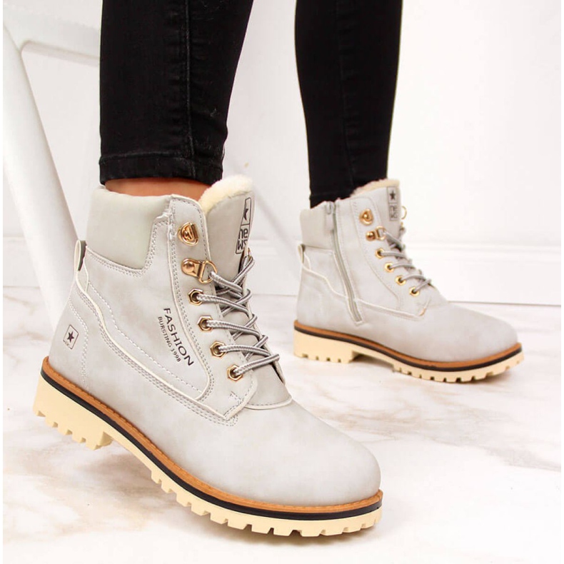 Kvinnors isolerade stövlar News W EVE249B grå 1