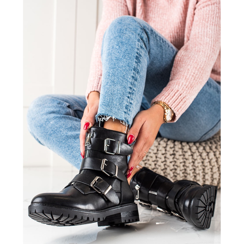 Sixth Sense Svarta arbetare med spännen 2