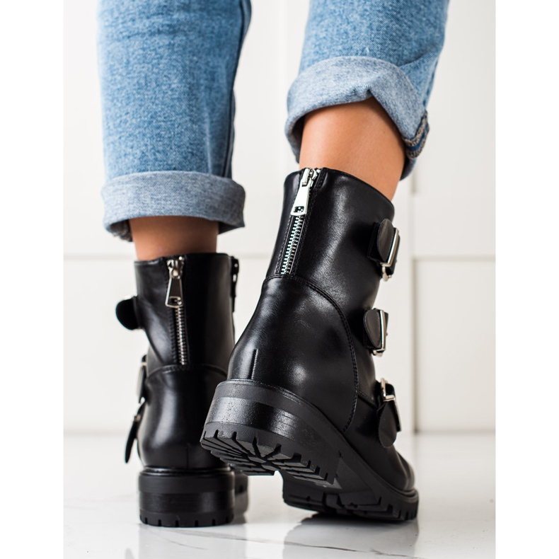 Sixth Sense Svarta arbetare med spännen 1