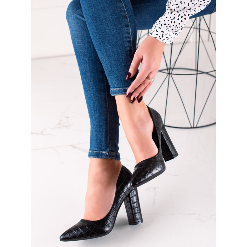 Sweet Shoes Svarta pumpar med ekoläder 1