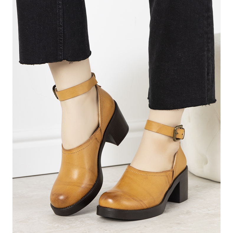 Kamelskor på Christiane -inlägget brun 1