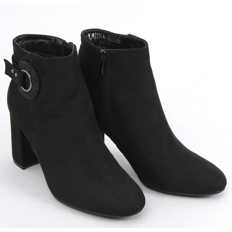 Polla Svarta höga klackar 2