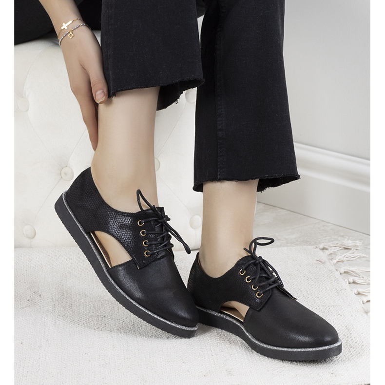 Svarta blanka lågskurna Karley -skor 1