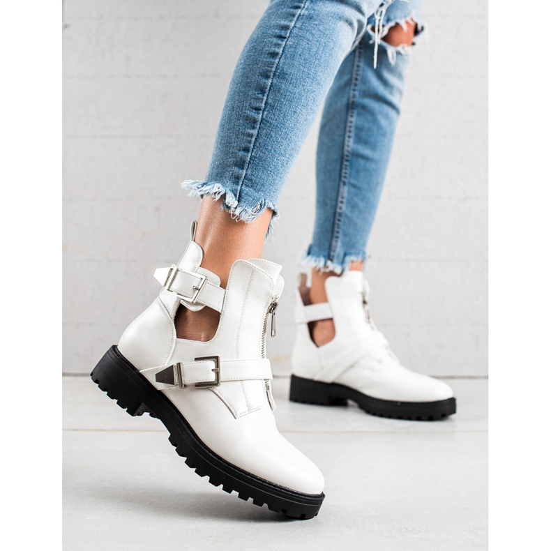 Bestelle Vita modearbetare 1