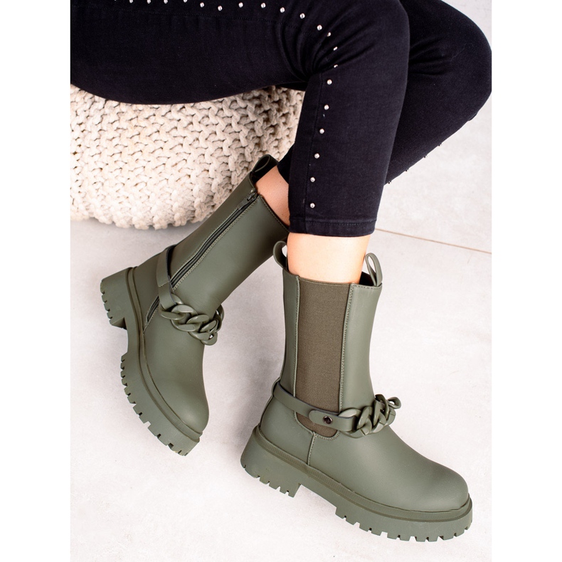 TRENDI Gröna arbetare med en dekorativ remsa 2