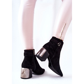 Läderstövlar på en stolpe Laura Messi svart 2354 1