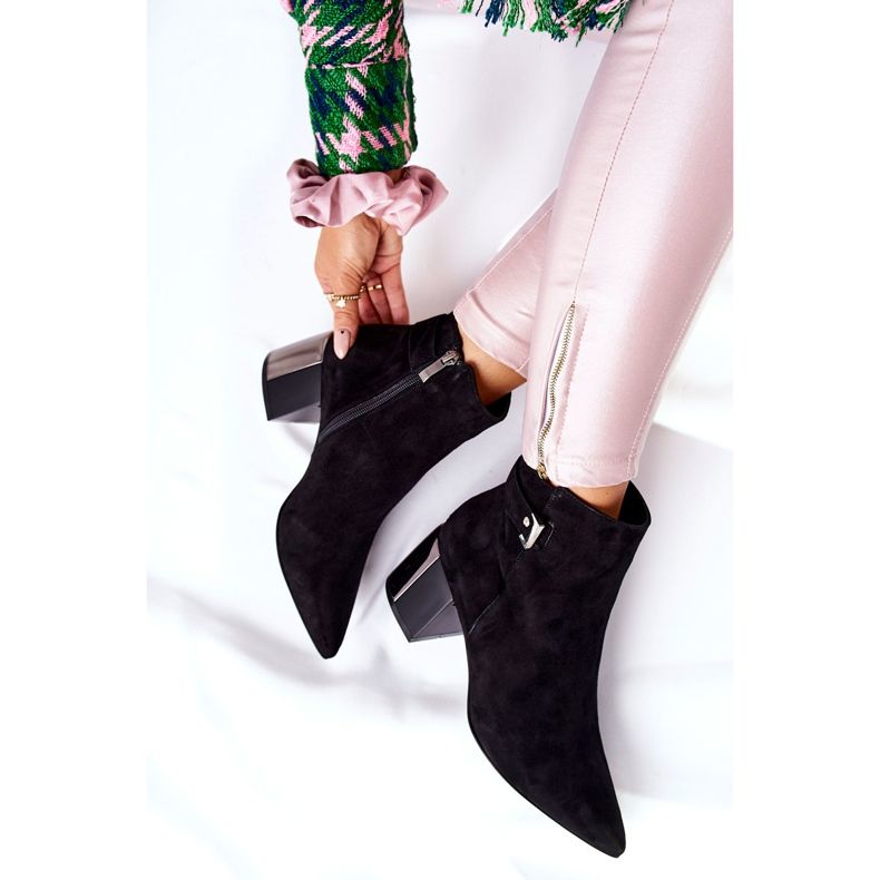 Läderstövlar på en stolpe Laura Messi svart 2354 2