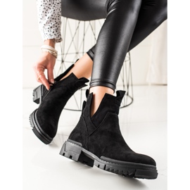 W. Potocki Utskurna mockaväskor svart 1