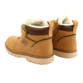 Arbetare isolerade med Fur American Club GC29 / 21 Camel beige brun gul 4