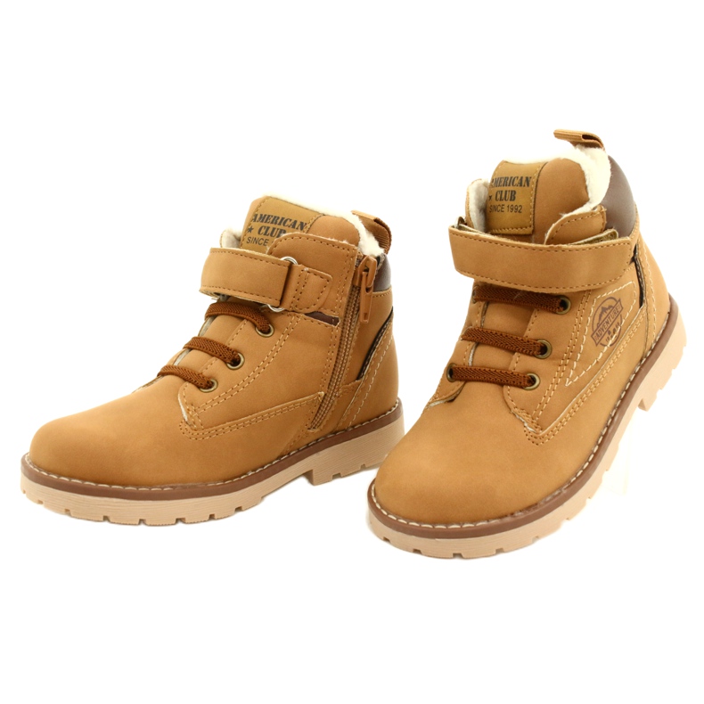 Arbetare isolerade med Fur American Club GC29 / 21 Camel beige brun gul 3