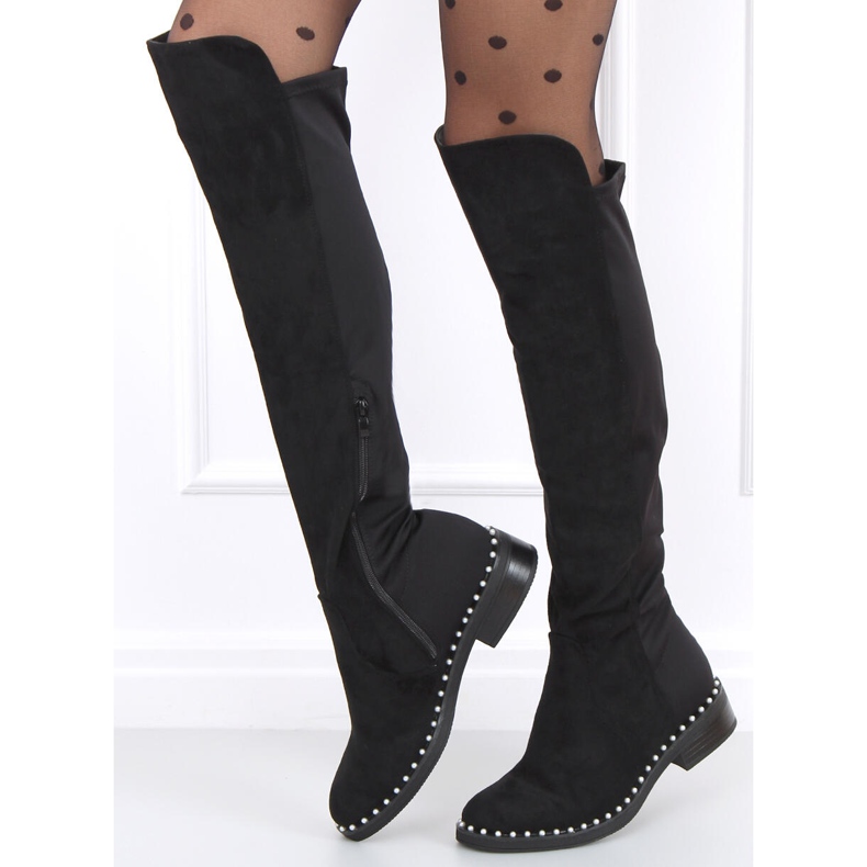 Over-the-knee boots med Verso Black pärlor svart 1