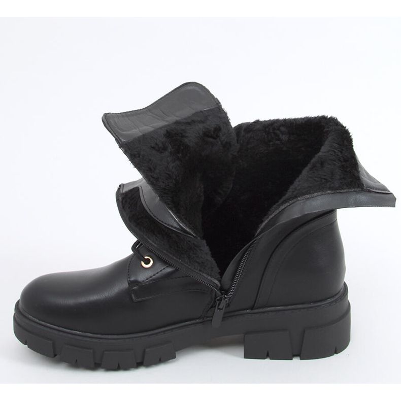 Arbetare med Salam Black kedja svart 1