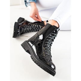 TRENDI Svarta snörskor 1