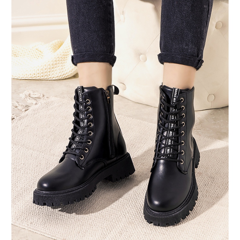 Svarta isolerade damstövlar Cynthia 1