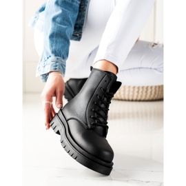 TRENDI Klassiska Svarta Trappers På Plattformen 1