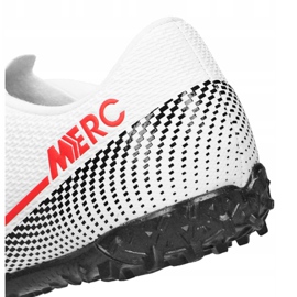 Nike Vapor 13 Academy Tf Jr fotbollsskor AT8145-160 vit 2