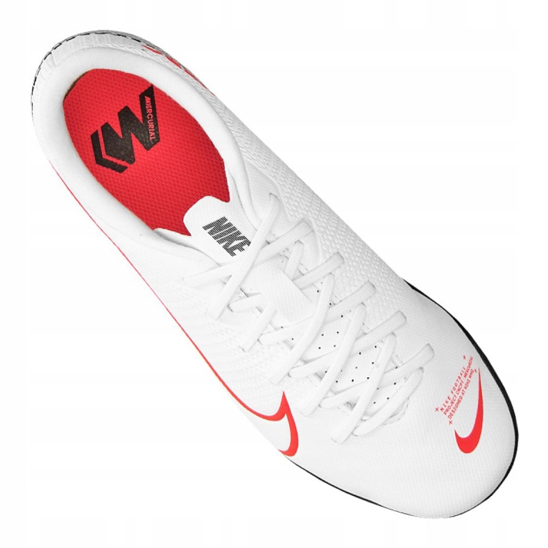 Nike Vapor 13 Academy Tf Jr fotbollsskor AT8145-160 vit 3