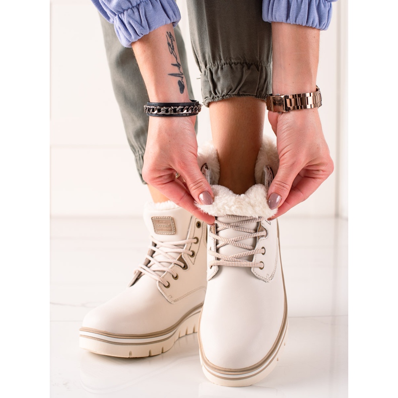 Goodin Fångare på plattformen beige 1