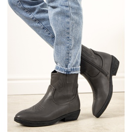 Grå isolerade cowboystövlar Belda 1