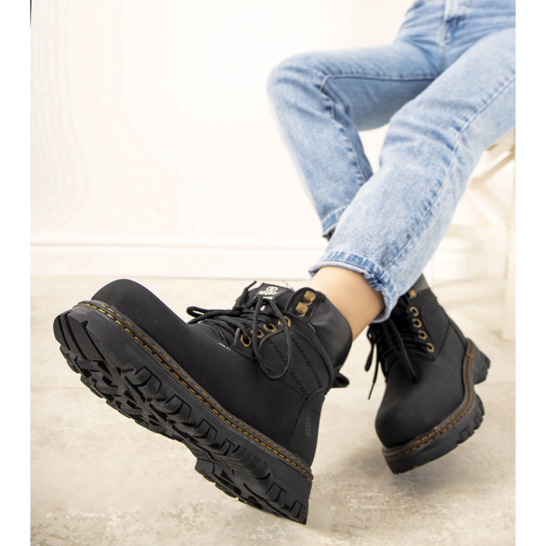 Svarta, isolerade damstövlar från Livia 1