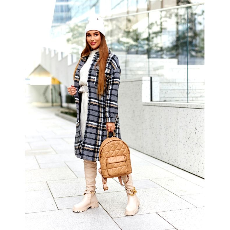 Höga stövlar med ett dekorativt beige Masha -element 1