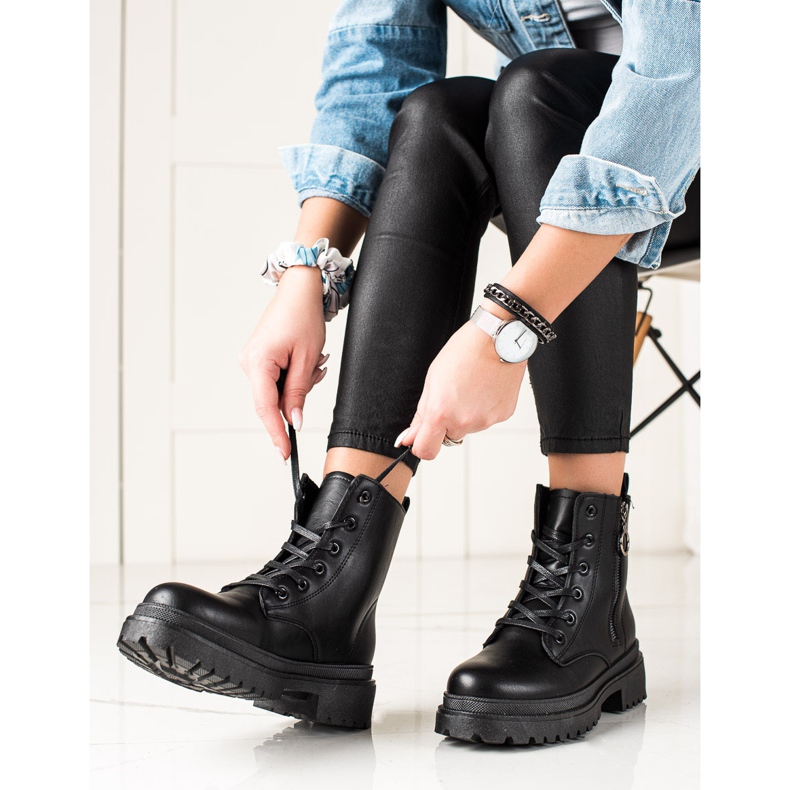 TRENDI Svarta Trappers Med Dragkedja 2