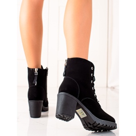 TRENDI Snörda arbetare på ett inlägg svart 1