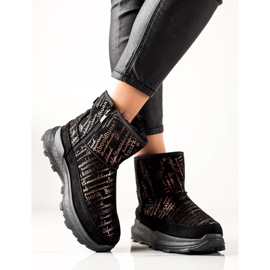 TRENDI Varm Mukluki på plattformen svart gyllene 1