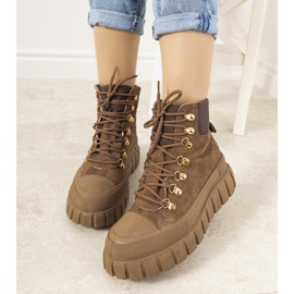 Bruna isolerade damstövlar med snörning från Calabresi 2