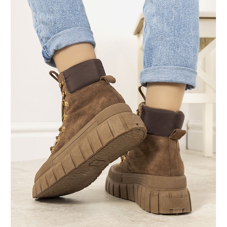 Bruna isolerade damstövlar med snörning från Calabresi 1