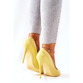 PG2 Elegant lackad gul Adrinnah högklackat 1