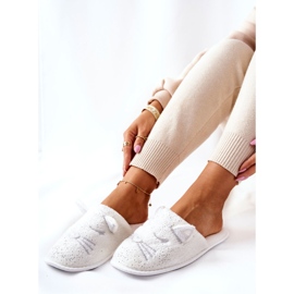 Glänsande kattungetofflor med vita Kaisy-öron 2