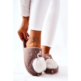 WJ1 Rey's Brown Swan varma tofflor brun 2