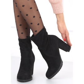 Högklackade stövlar från Dani Black svart 2