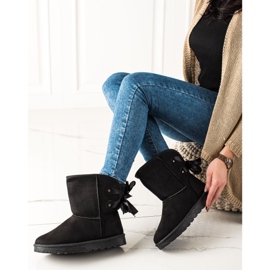 TRENDI Mukluki Med En Rosett svart 1