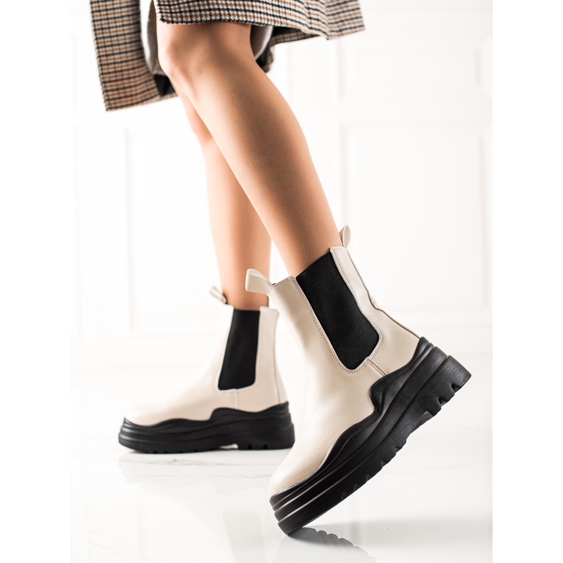 TRENDI Chelsea stövlar på modeplattformen beige 1