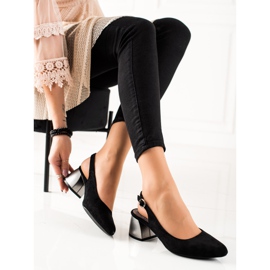 M.Daszyński Pumpar med en upptäckt klack svart silver- 1