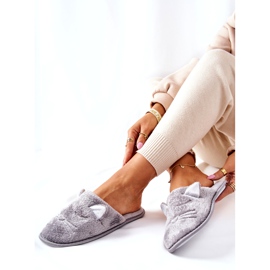 PE1 Blanka Kattungetofflor Med Grå Kaisy-öron 4