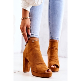 WS1 Stövlar på en bar Öppna tår Camel Adore orange 2