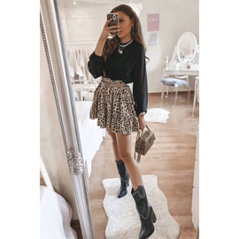 BM Svarta cowboystövlar med en dekorerad Bora-överdel 2