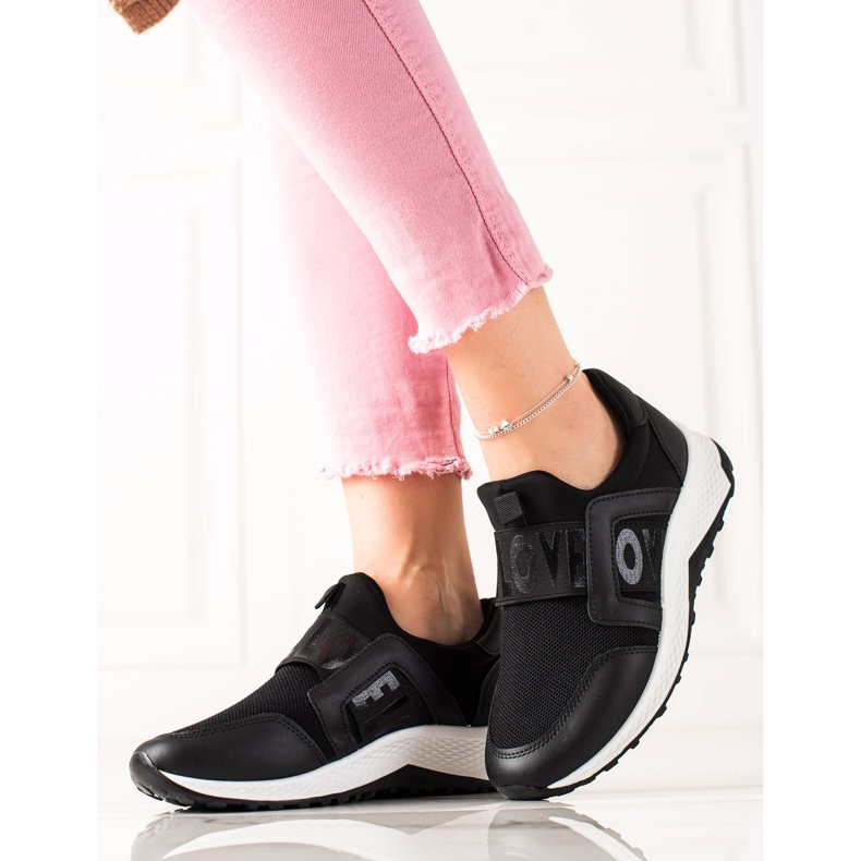 TRENDI Älskar Slip-On Sneakers svart 1