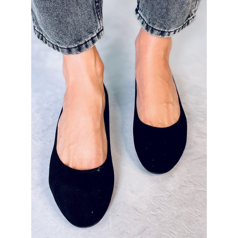 Ameli Svarta genombrutna ballerinor 1