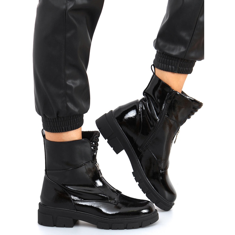 Plattlackerade Haiti Svarta stövlar 1