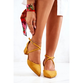 PS1 Mocka Pumps På En Bar I Spitz Gul Shelley 1