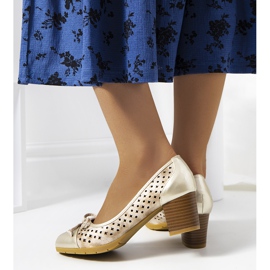 Pereira guld genombrutna pumps gyllene 1