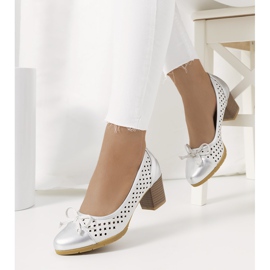 Pereira silver genombrutna pumps 1