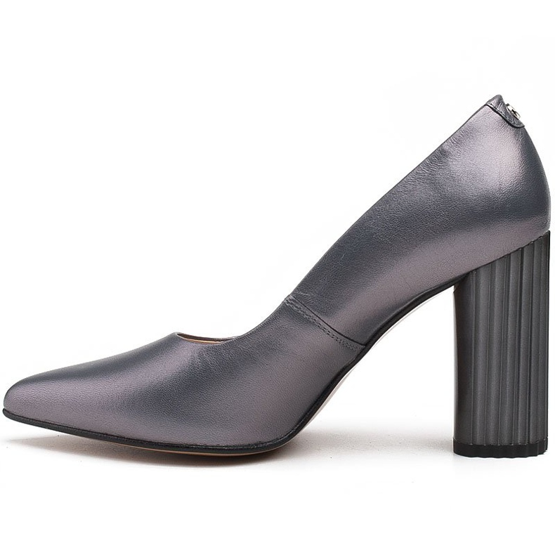 Marco Shoes Grå pumps med ribbad häl 2