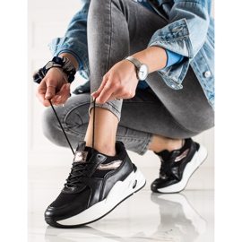 Ideal Shoes Sneakers på plattformen svart 1